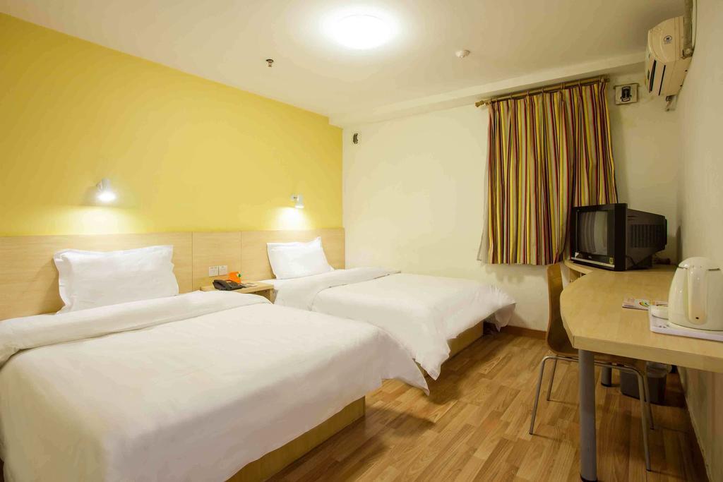 7Days Inn Guangzhou Gangding Longkou XI Road 広州 部屋 写真