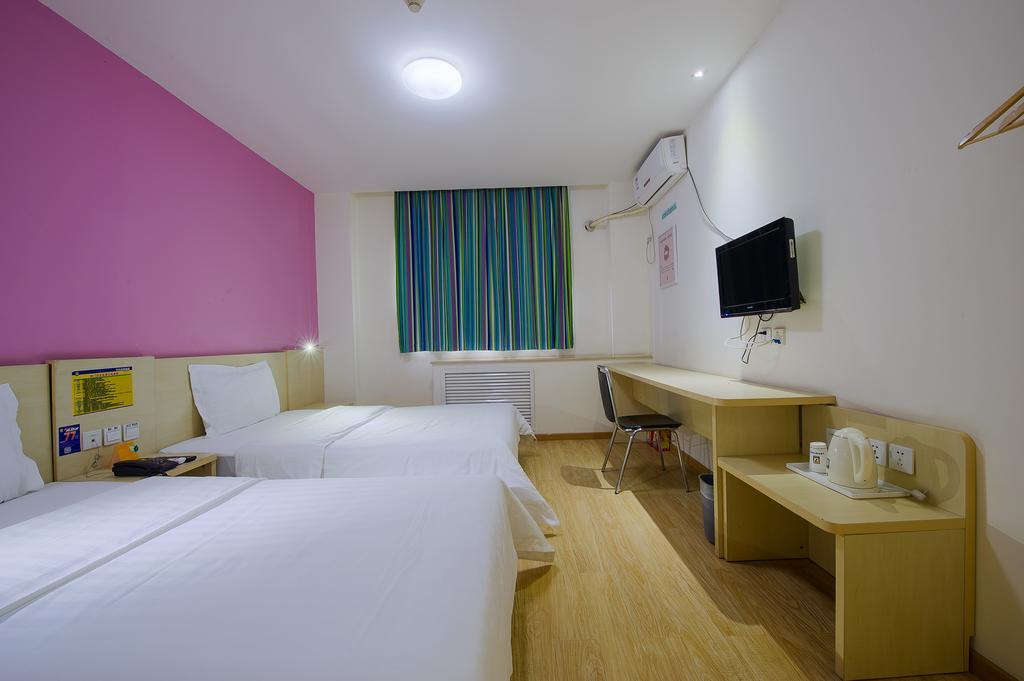7Days Inn Guangzhou Gangding Longkou XI Road 広州 エクステリア 写真