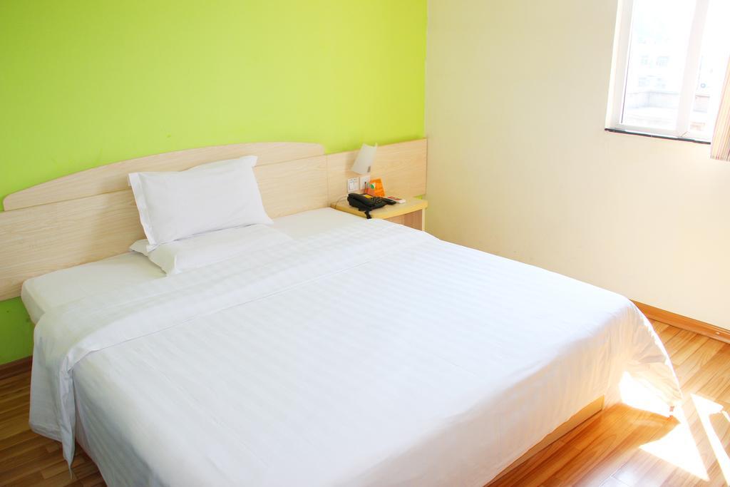 7Days Inn Guangzhou Gangding Longkou XI Road 広州 エクステリア 写真
