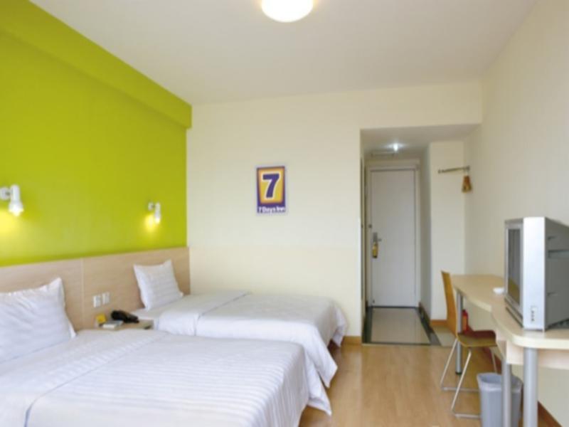 7Days Inn Guangzhou Gangding Longkou XI Road 広州 エクステリア 写真